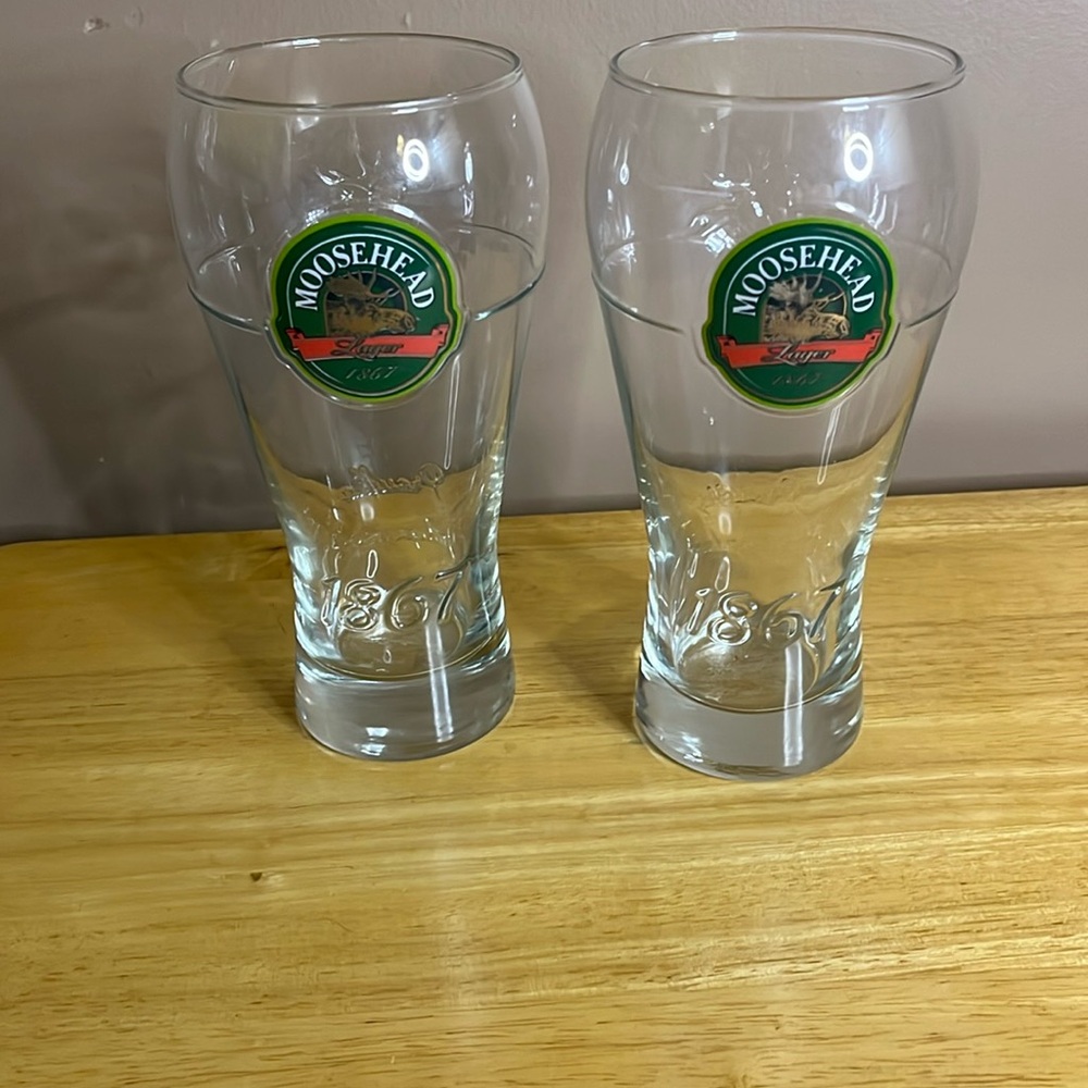😄Moosehead Lager beer glasses x2